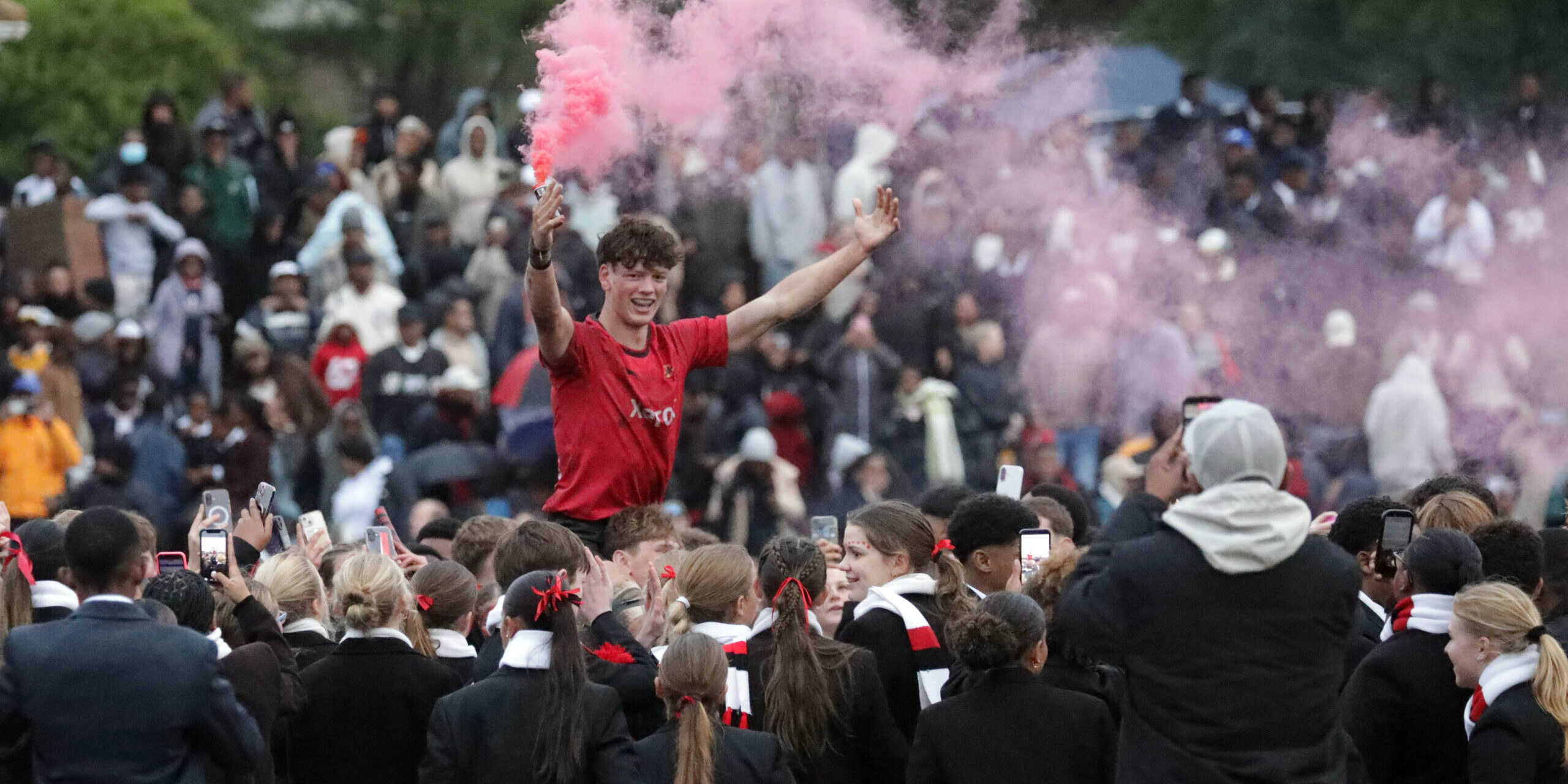 ross thompson win support